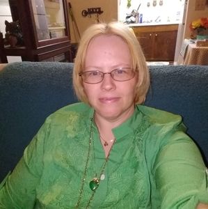 Meet your Posher, Carla